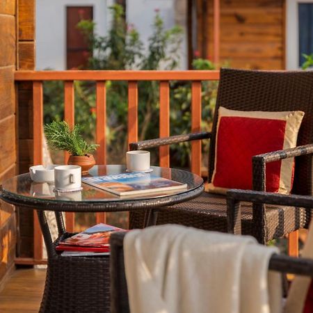 Mariners Bay Beach Resort Арамболь Экстерьер фото