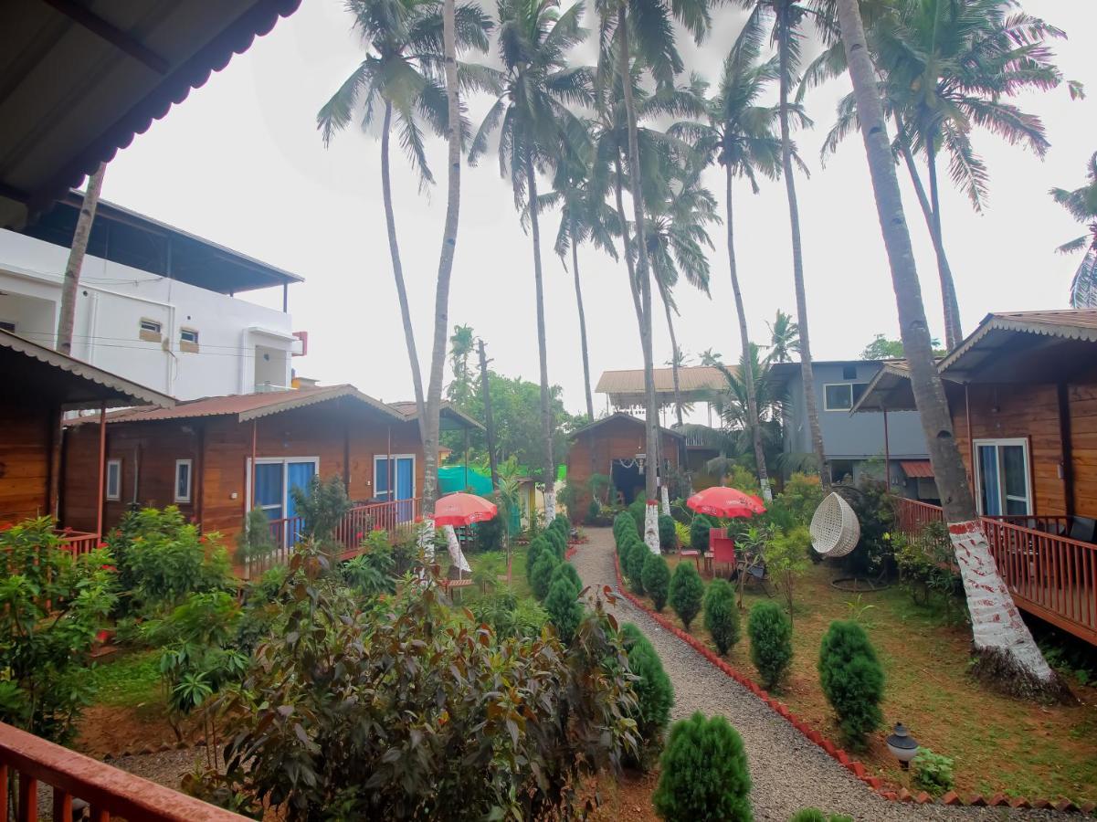 Mariners Bay Beach Resort Арамболь Экстерьер фото
