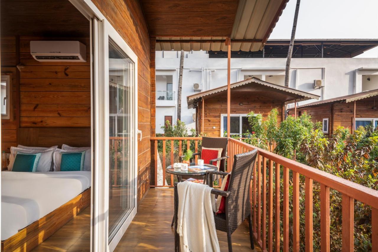 Mariners Bay Beach Resort Арамболь Экстерьер фото